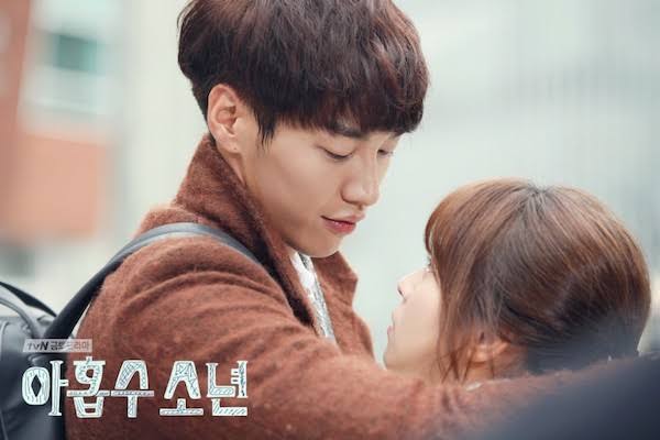 9 Drama Kim Young Kwang yang Bikin Hati Penonton Meleleh 14