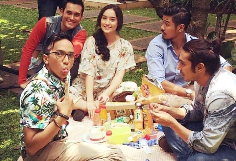10 Film Indonesia Tentang Sahabat Jadi Cinta Ini Bikin Baper 3
