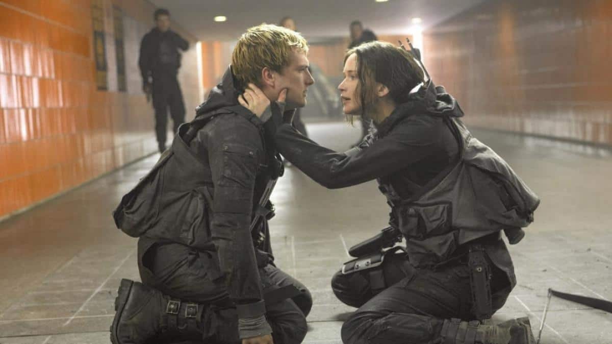 Sinopsis & Review The Hunger Games: Mockingjay – Part 2 3