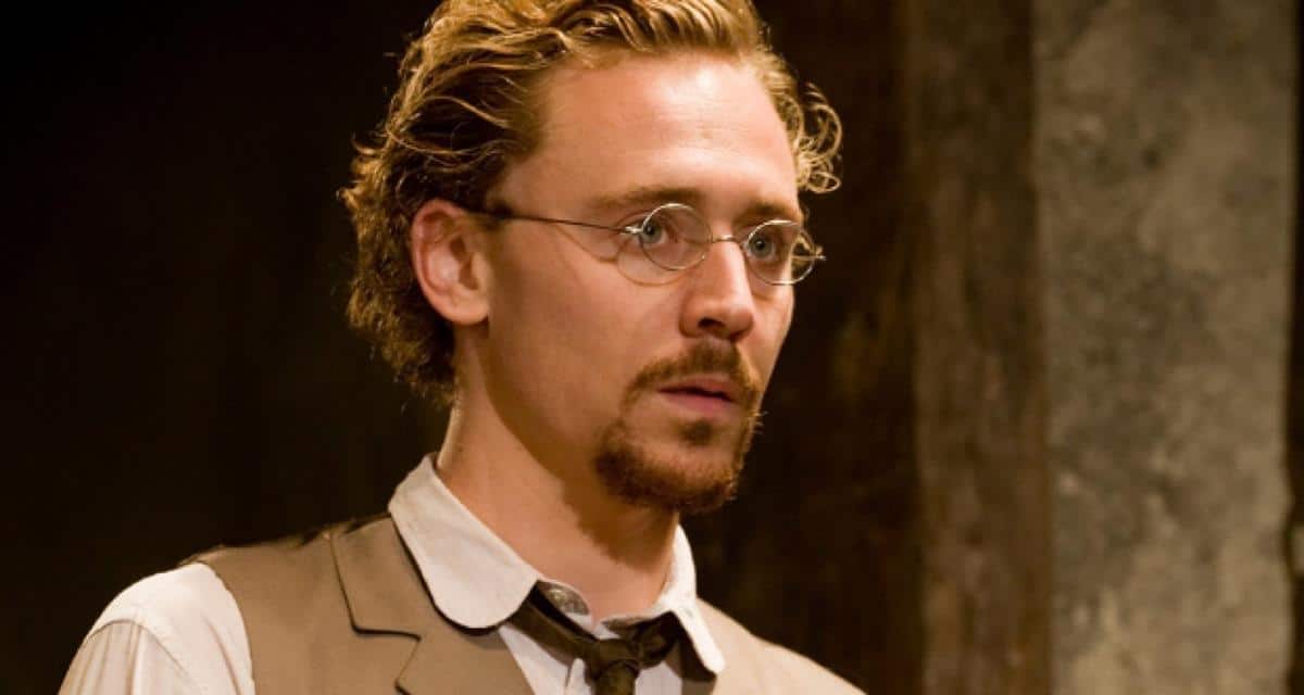 Jenius! 10 Fakta Menarik tentang Tom 'Loki' Hiddleston 13