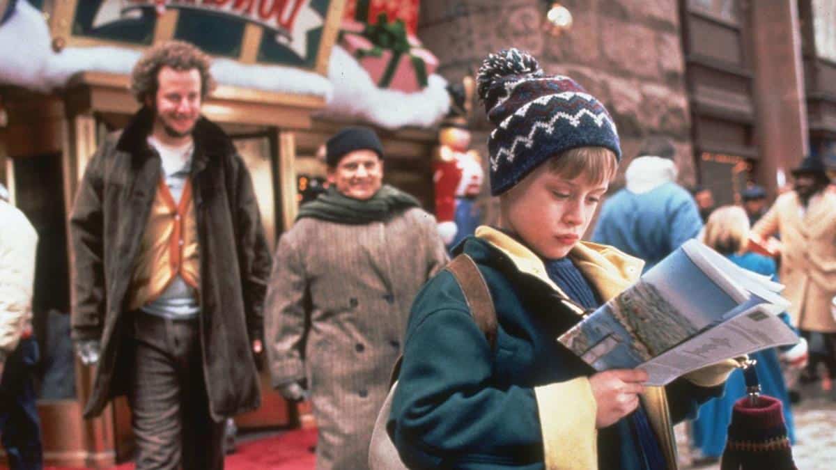 Sinopsis & Review Home Alone 2: Lost in New York (1992) 9