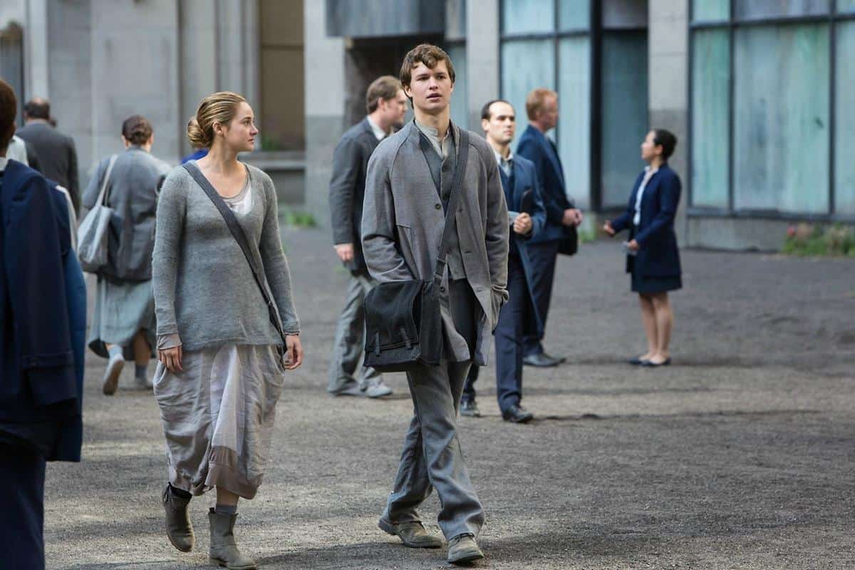 Sinopsis & Review Divergent, Yang Beda Dianggap Bahaya 7