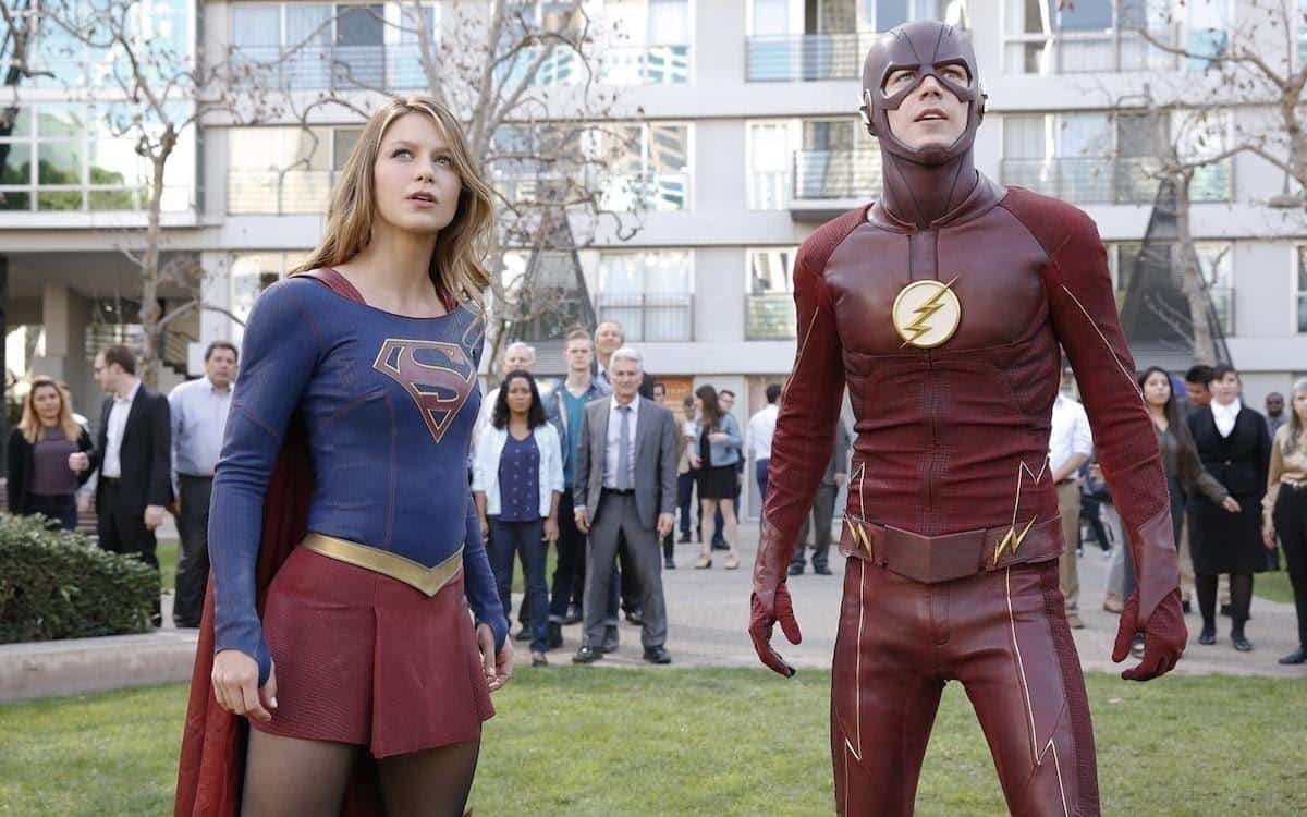supergirl s1_Kejutan dari The Flash