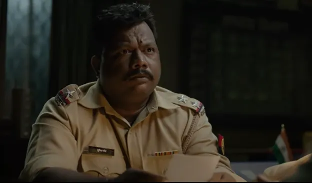 Abhinav Jain (Inspektur Polisi Prakash)_