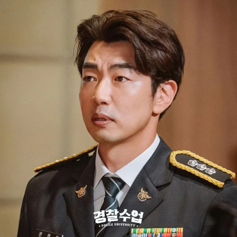 Kwon Hyeok Pil – Lee Jong Hyuk