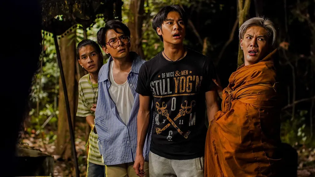 Aksi Komedinya Terasa Kurang Universal Bagi Penonton Luar Thailand