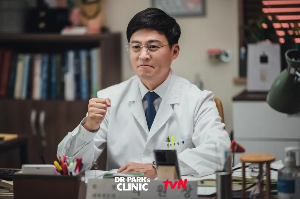 Dr. Park Won Jang – Lee Seo Jin
