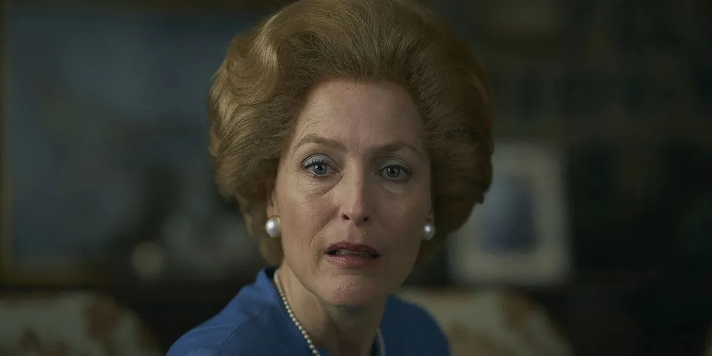 Margaret Thatcher (Gillian Anderson)