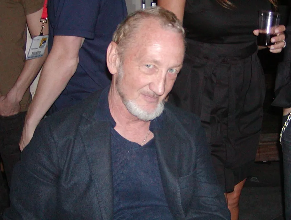 The Voice of CURS>R (Robert Englund)