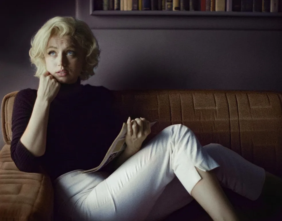 Kisah Hidup Marilyn Monroe yang Penuh Eksploitasi